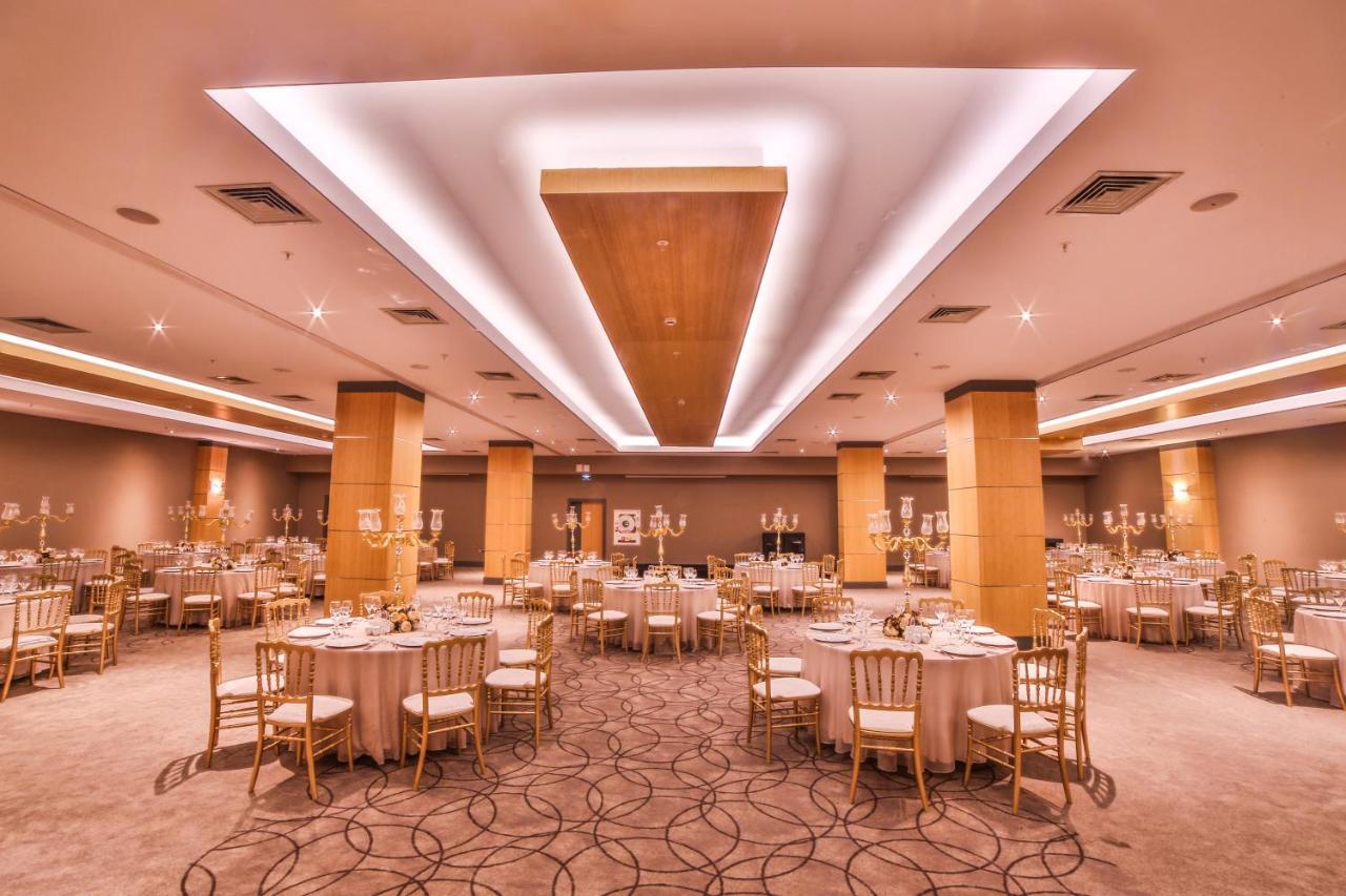 Ramada Plaza By Wyndham Eskisehir Exterior photo