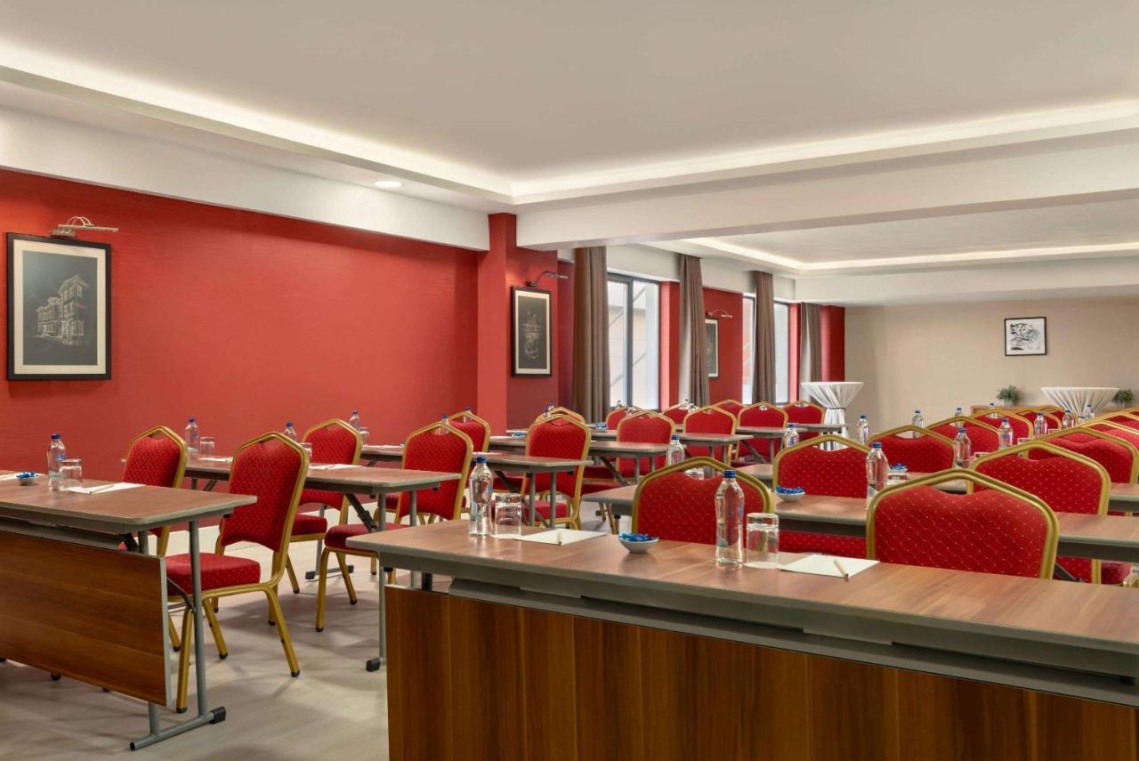 Ramada Plaza By Wyndham Eskisehir Exterior photo