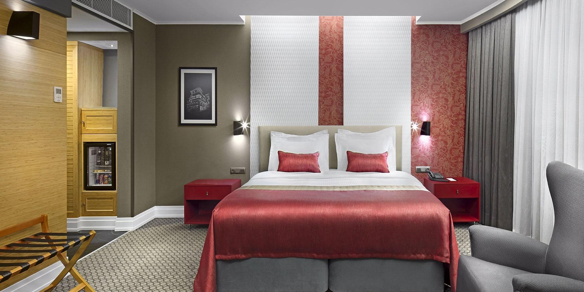 Ramada Plaza By Wyndham Eskisehir Exterior photo