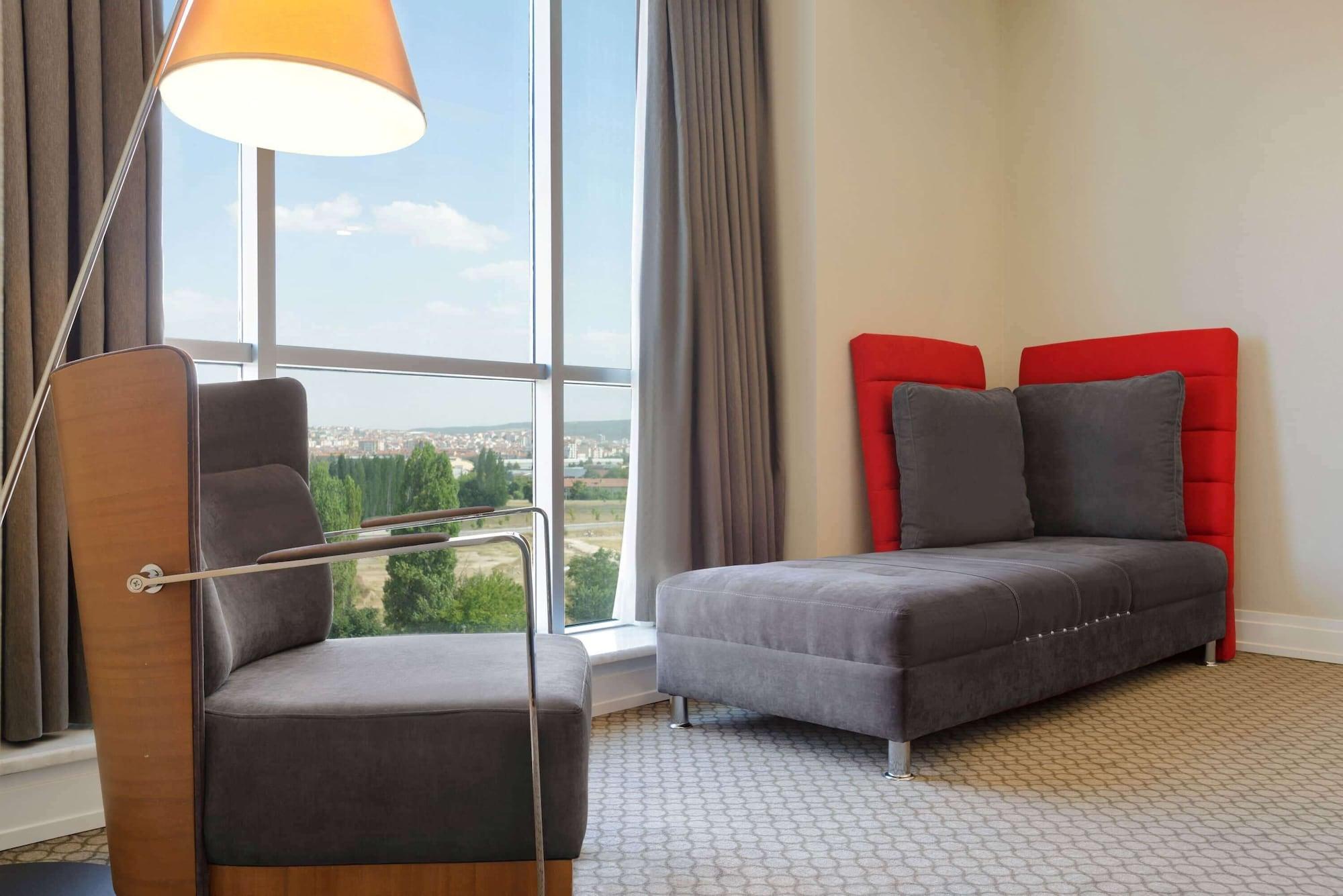 Ramada Plaza By Wyndham Eskisehir Exterior photo