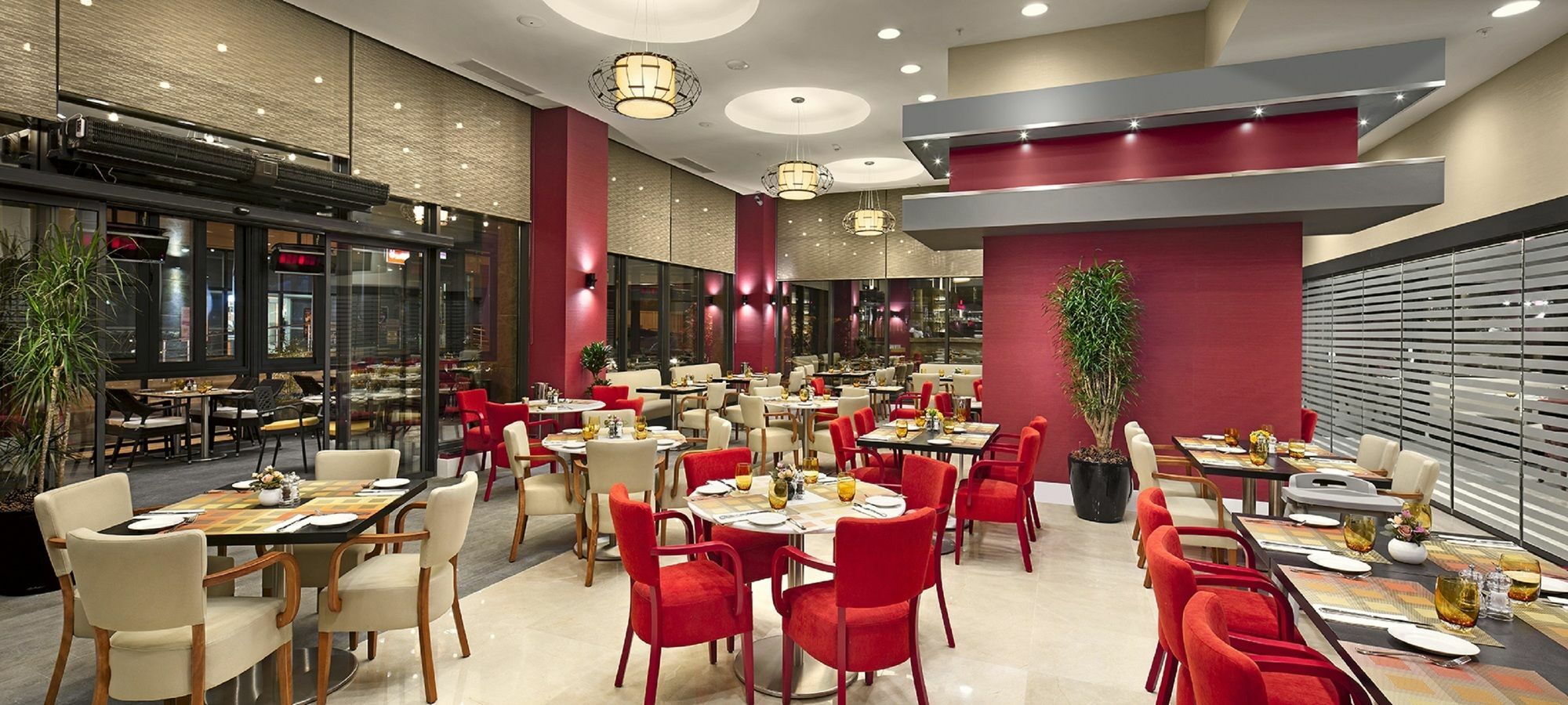 Ramada Plaza By Wyndham Eskisehir Exterior photo